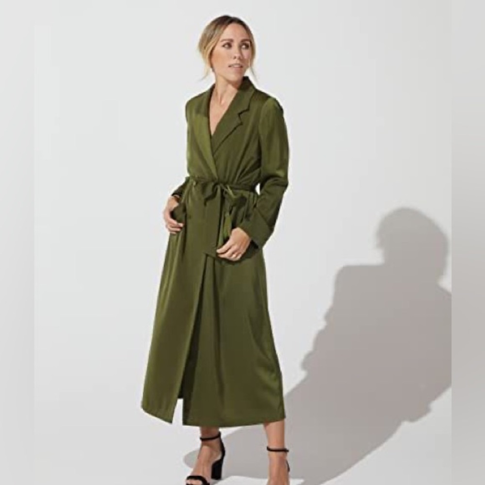 Dynamite silky jacket trench